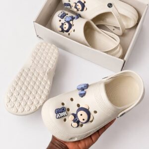 Adults unisex crocs